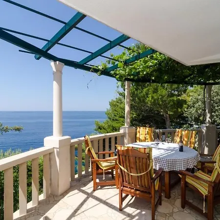 Plavac Mali Apartment