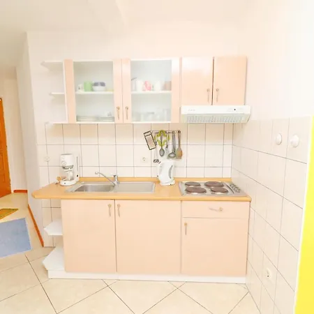 Plavac Mali Apartment Potomje