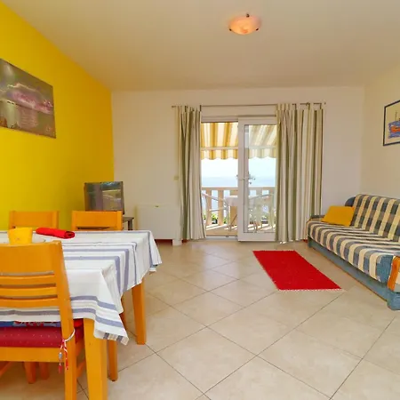 Apartment Plavac Mali *