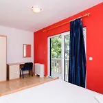 Plavac Mali Apartament