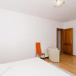 Apartment Plavac Mali Potomje