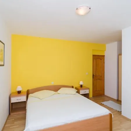 Plavac Mali Apartamento *